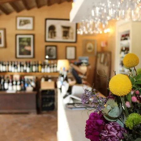 Landsted Favorita Food&wine
